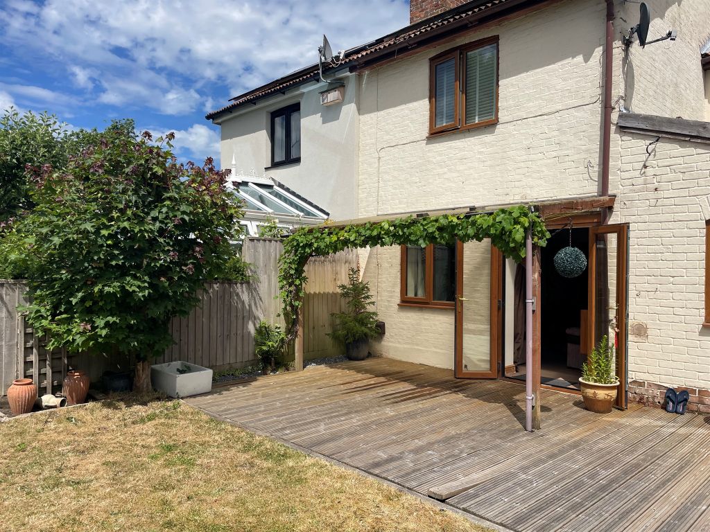 Property photo 2 of 18