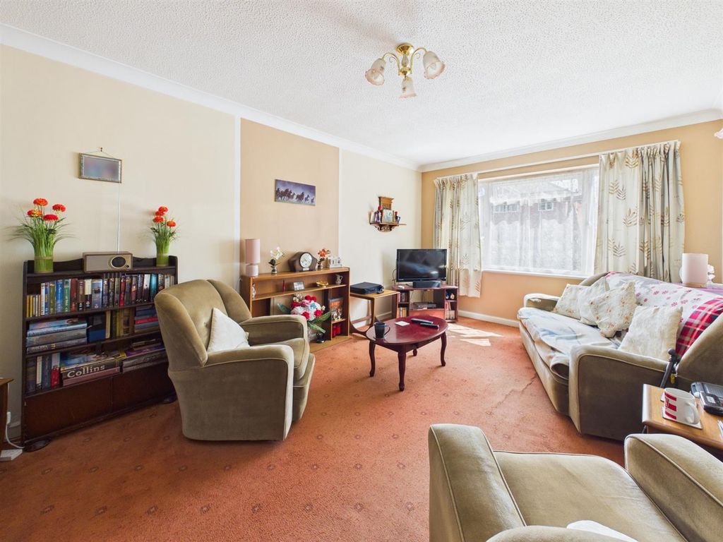 Property photo 2 of 7