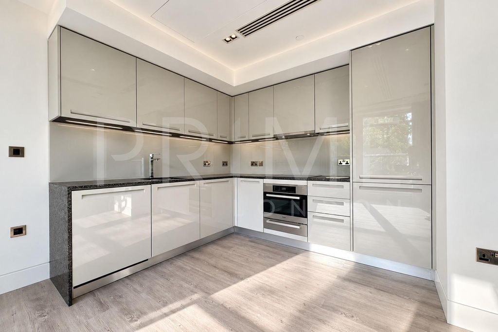 Property photo 3 of 17 Wh5.Jpg