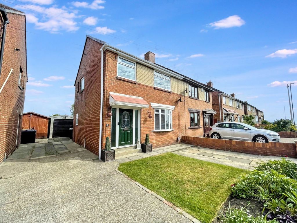 Property photo 1 of 12