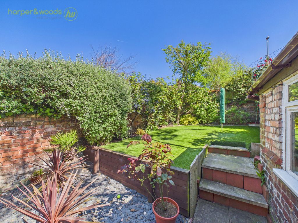 Property photo 3 of 33