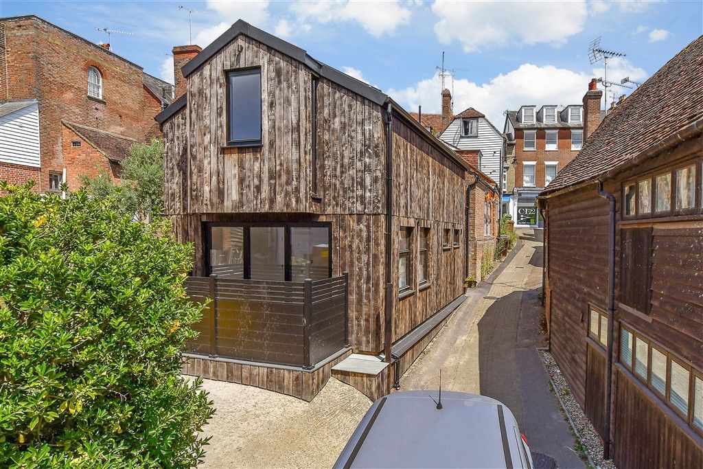 Property photo 1 of 10 External (Web)