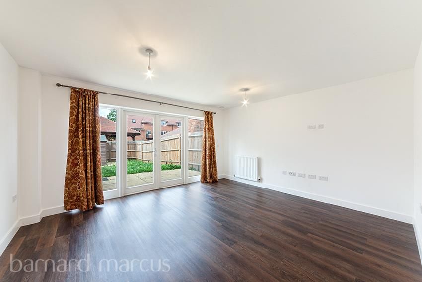 Property photo 3 of 8 Living Room