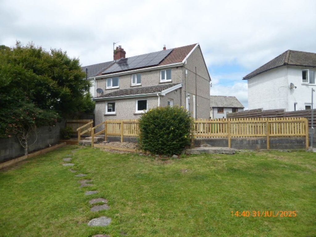 Property photo 1 of 11 P1370535