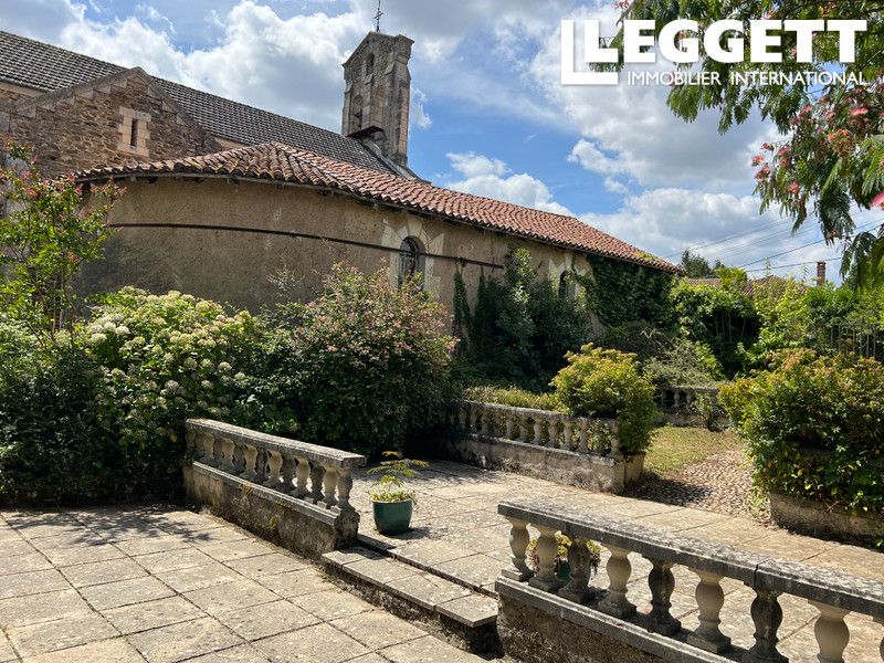 Property photo 2 of 10