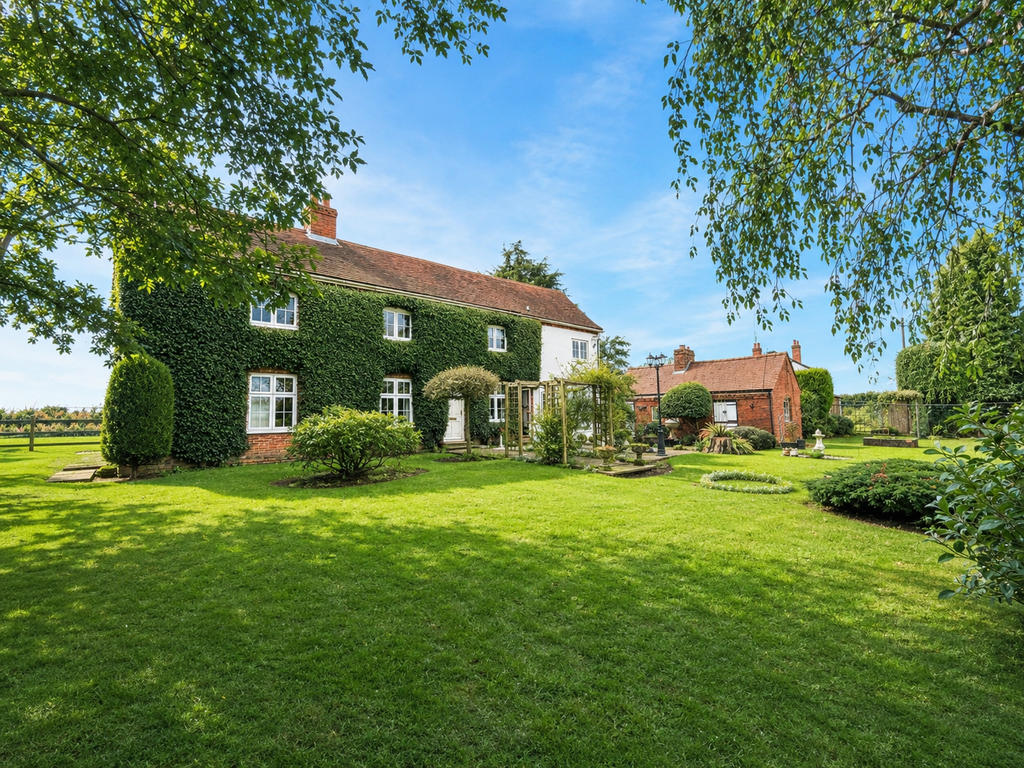 Property photo 1 of 31