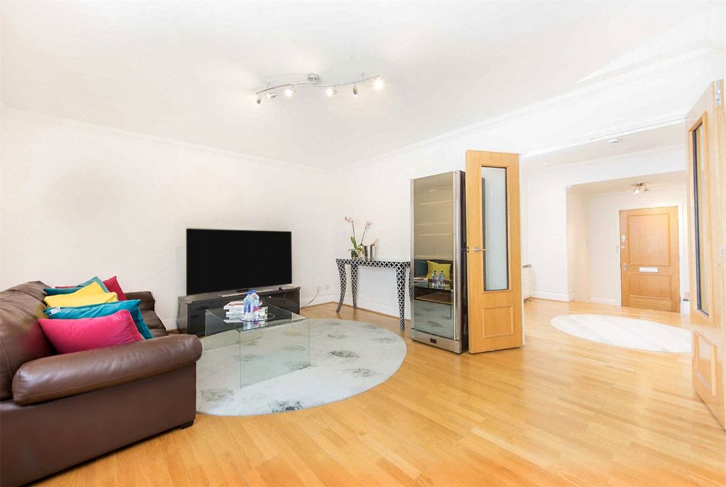 Property photo 2 of 13 Reception Room