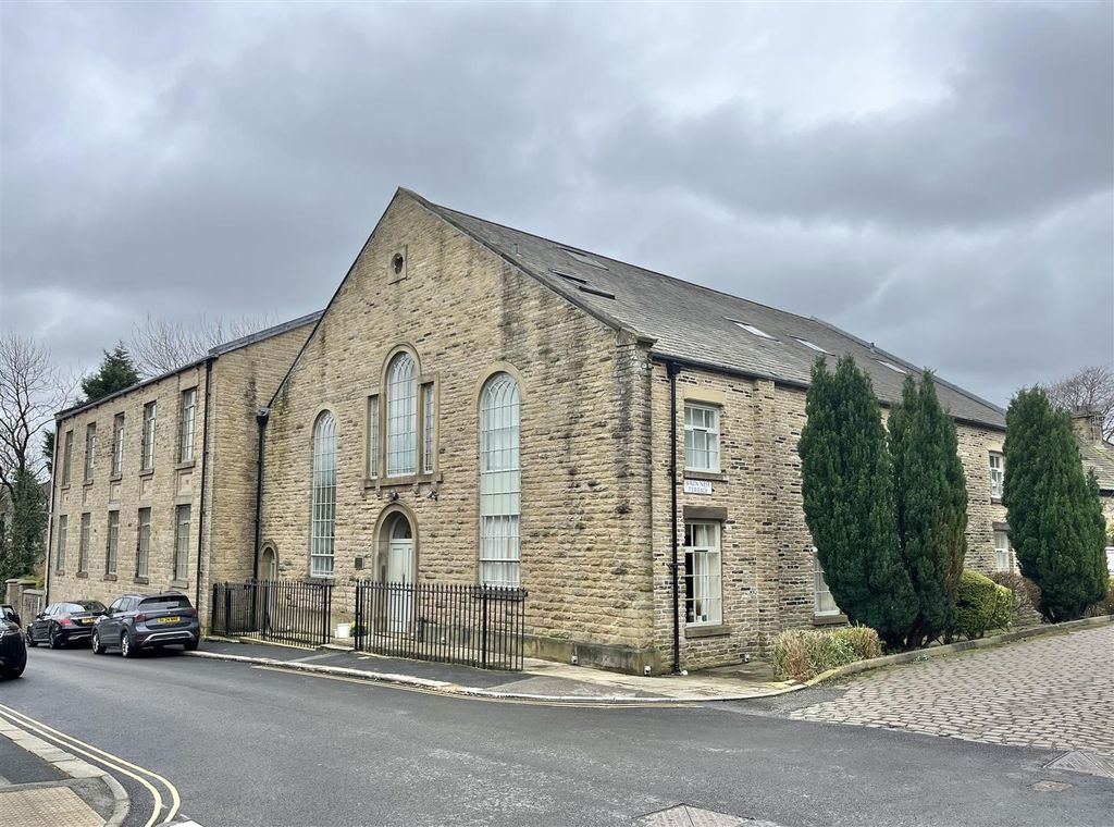 Property photo 1 of 17 Front View