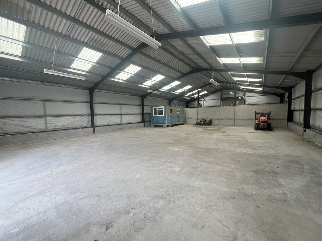 Property photo 2 of 7
