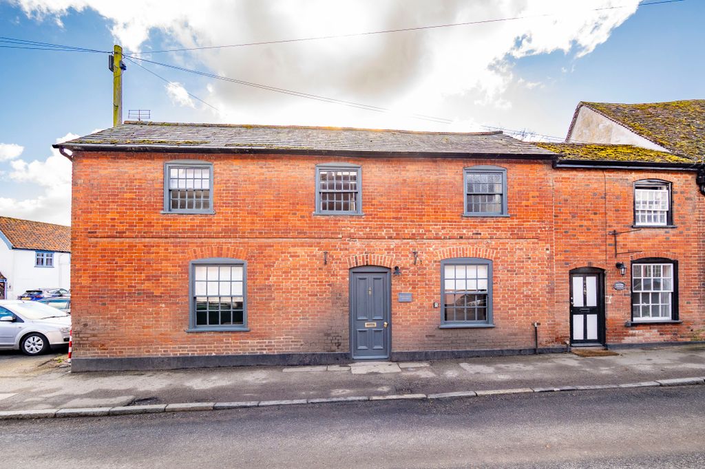 Property photo 1 of 12