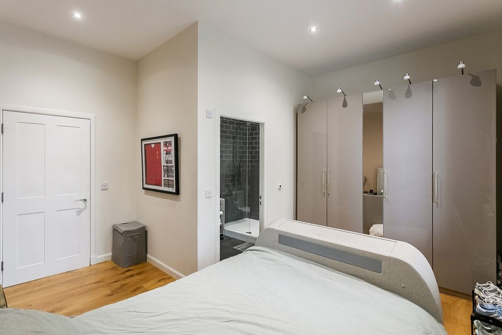 Additional image 17 of 2 bed flat for saleLower London Road, Abbeyhill, Edinburgh EH7