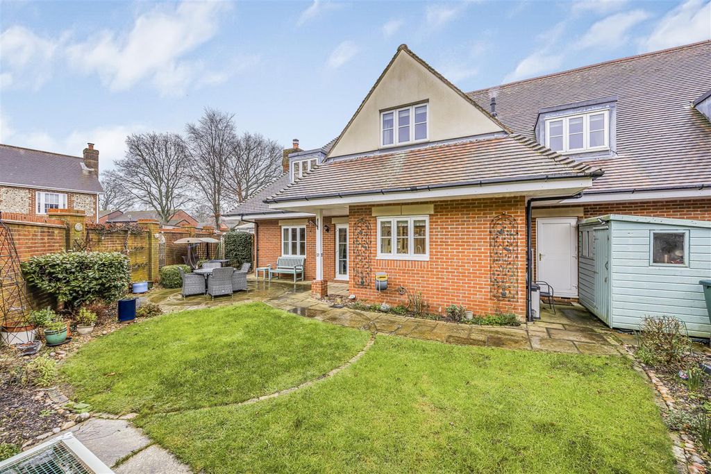 Property photo 1 of 27 2 Clarendon Close, Denmead-Porticomarketing-Nexa-5
