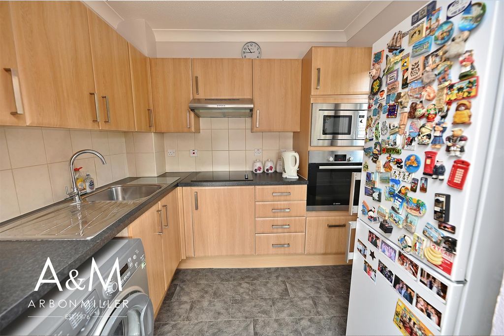 Property photo 2 of 20 8.Jpg