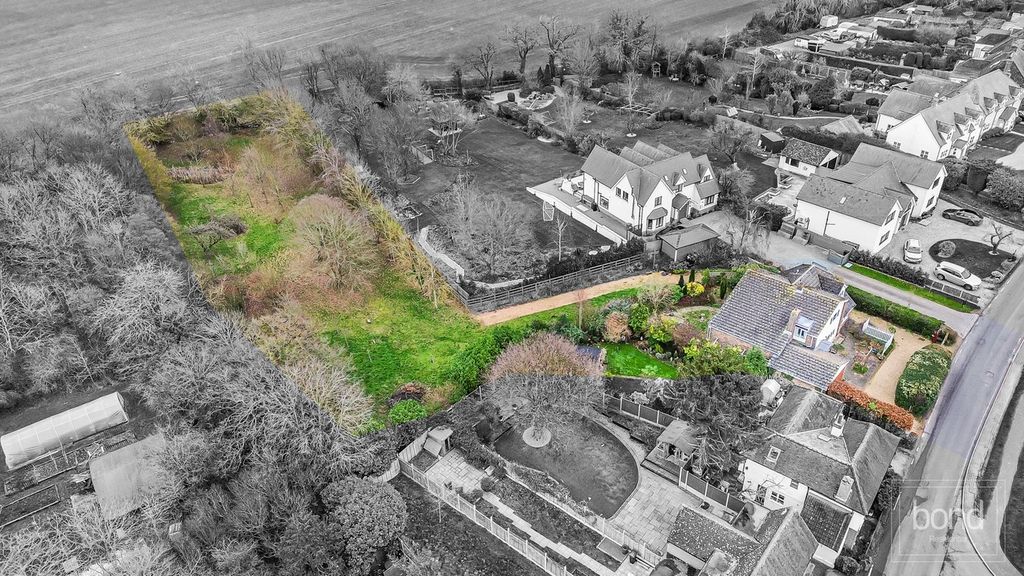 Property photo 2 of 24