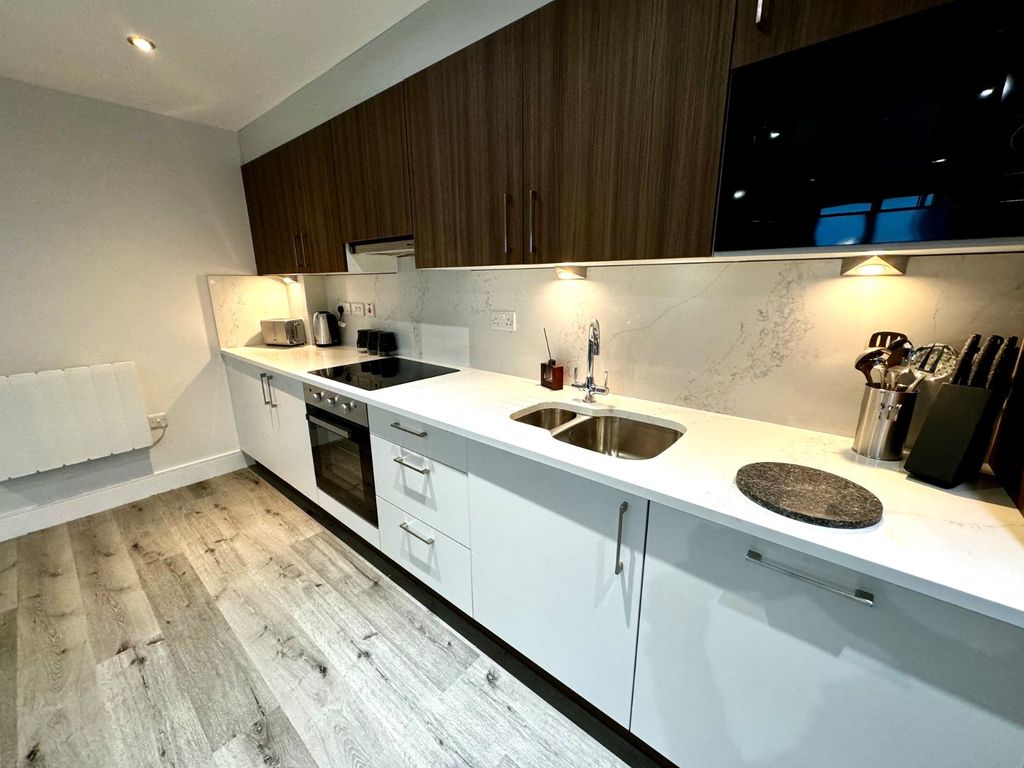 Property photo 2 of 8 Picture No. 05