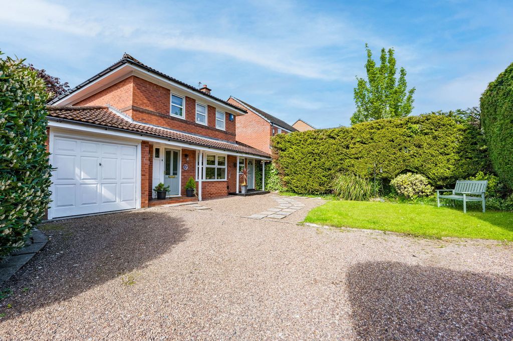 Property photo 1 of 43