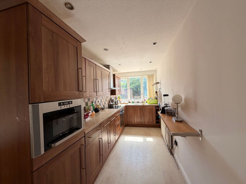 Property photo 2 of 22