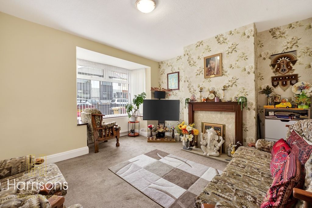 Property photo 3 of 23 5068153