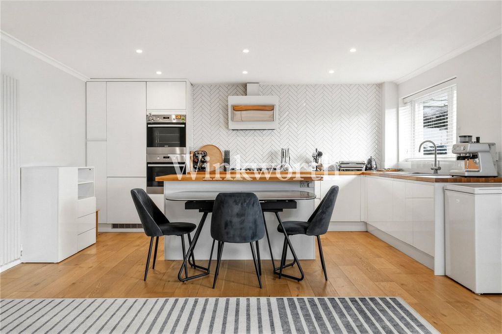 Property photo 1 of 14 Picture No. 01