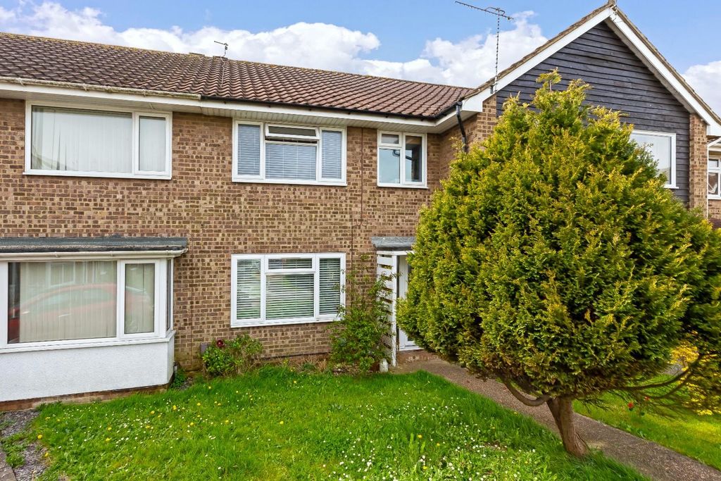 Property photo 1 of 17 12_The_Lawns_17.Jpg