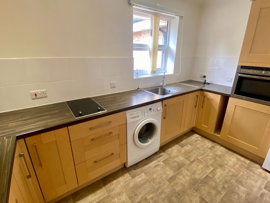Property photo 3 of 27