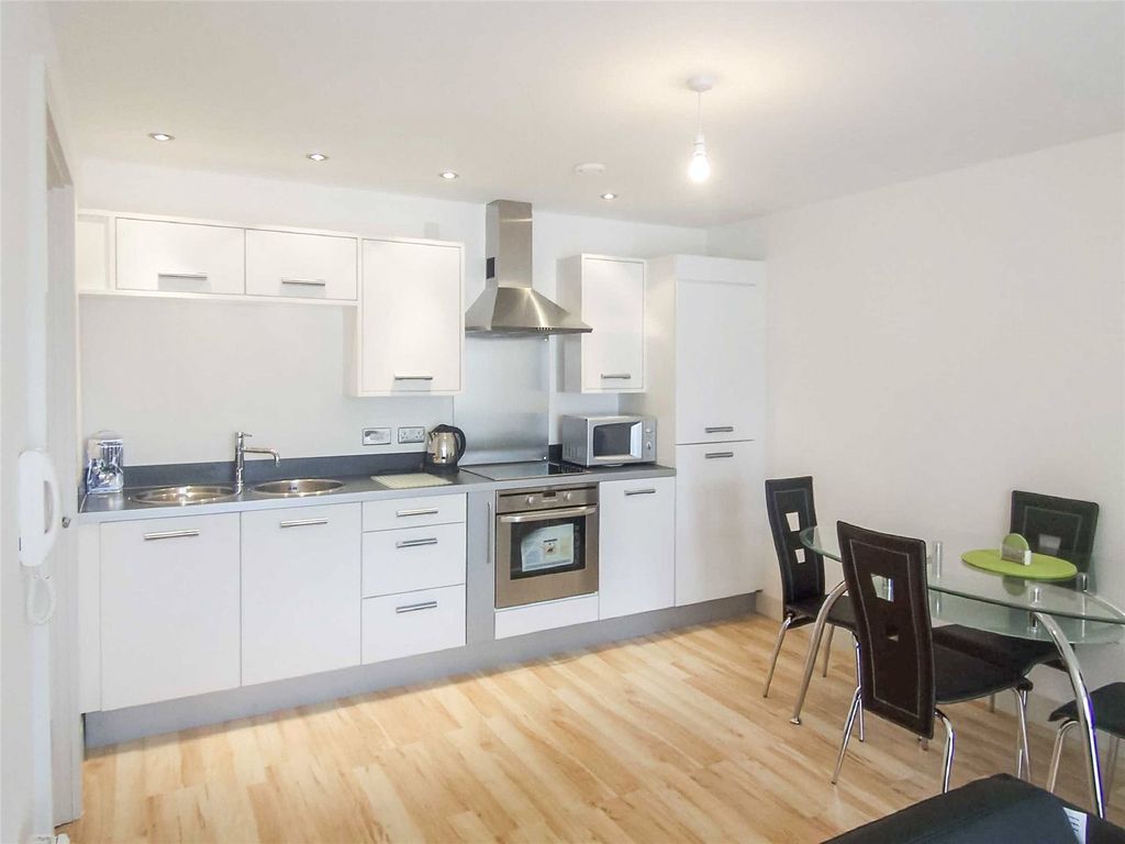 Property photo 2 of 11 Picture No. 03