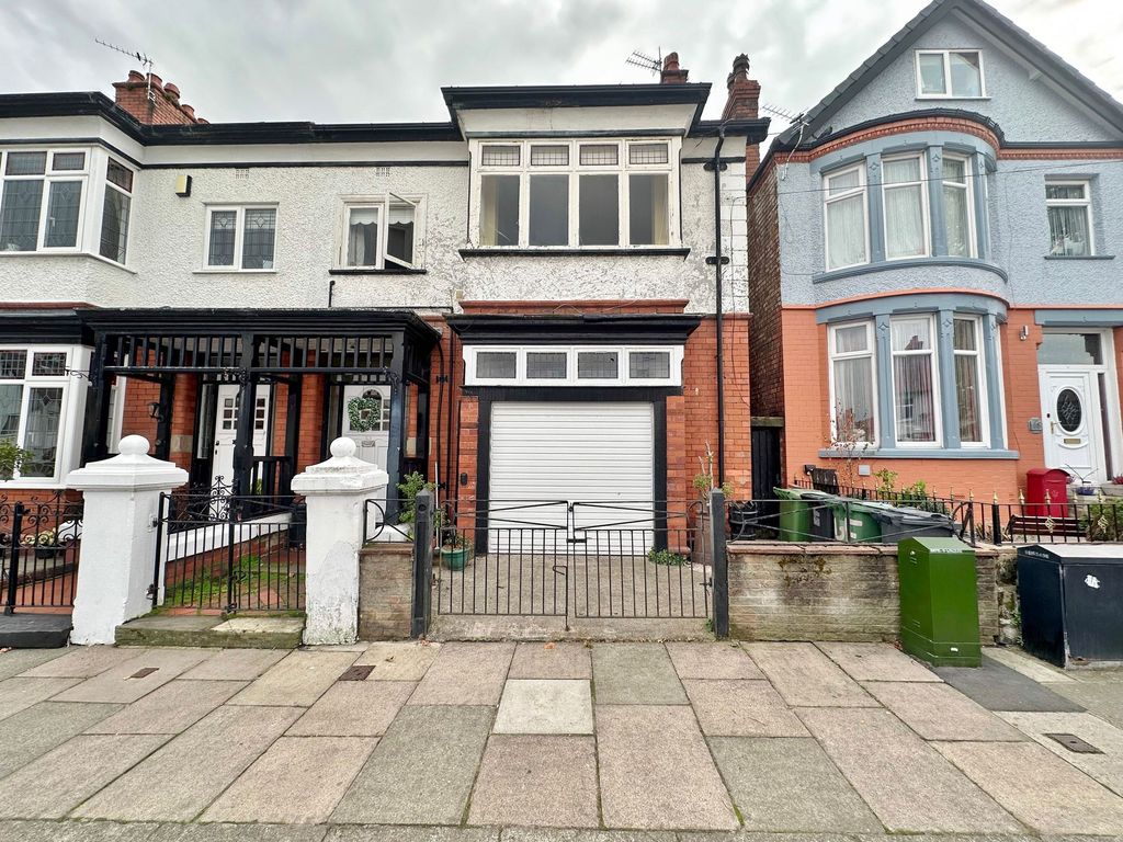 Property photo 3 of 15 Photo 2