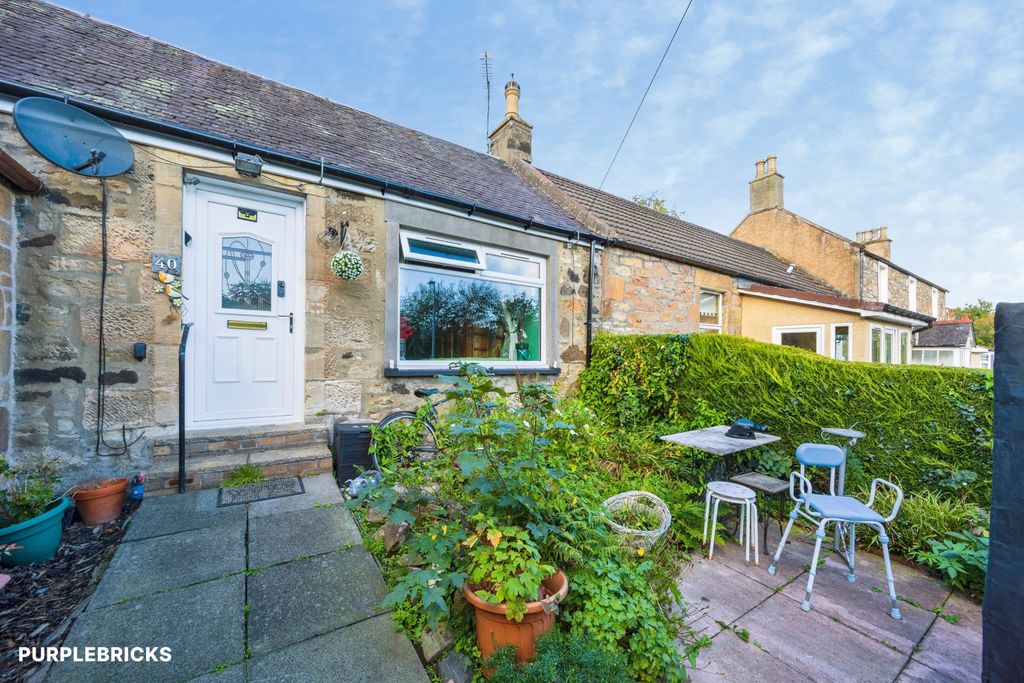 Property photo 1 of 33