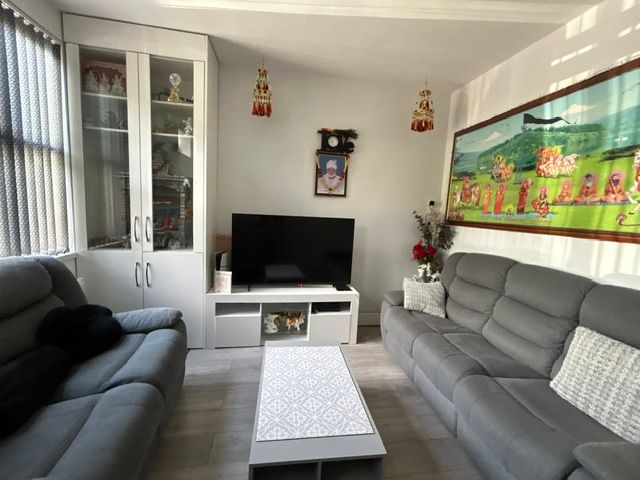 Property photo 2 of 30