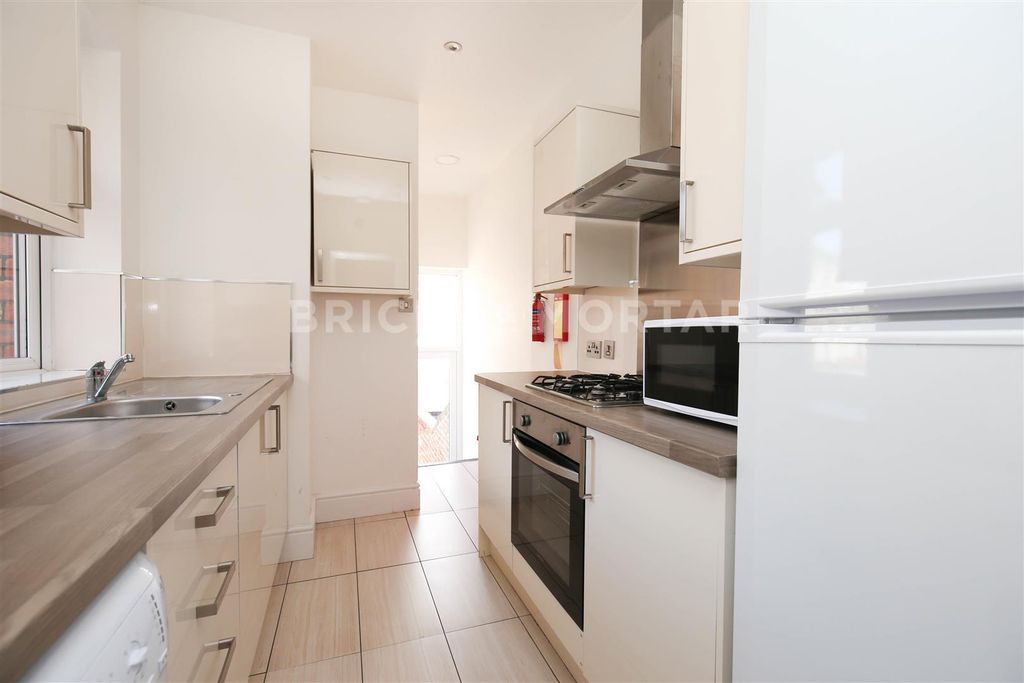 Property photo 1 of 15 Vl2MI4Xntotr3v7853W2S9Pee8O.Jpg