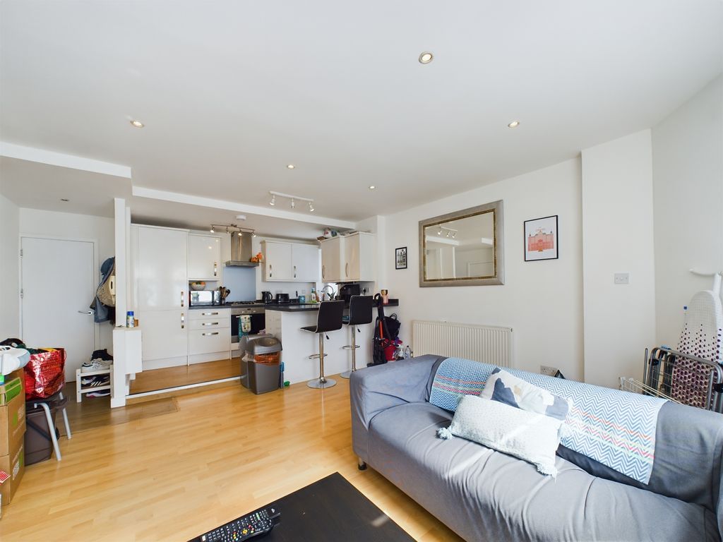 Property photo 3 of 7
