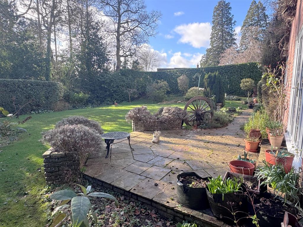 Property photo 2 of 27 Grd 1.Jpg