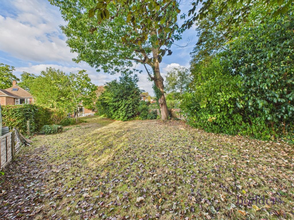 Property photo 3 of 17 Picture No. 19