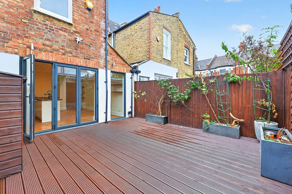 Property photo 3 of 23 Pbox-Img.Jpg