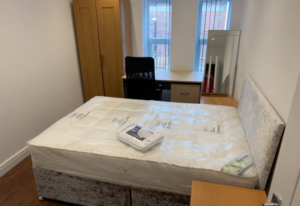 Property photo 1 of 3