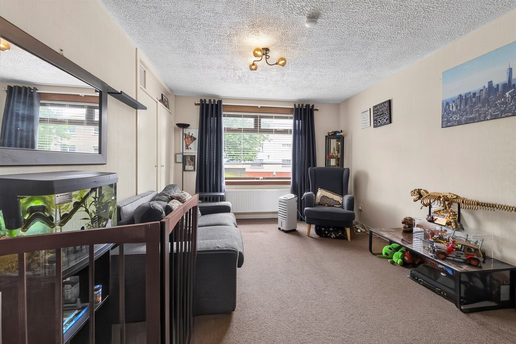 Additional image 5 of 2 bed flat for saleGillsburn Gardens, Kilmarnock KA3