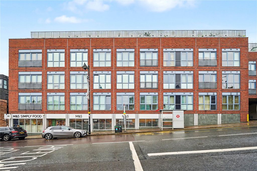 Property photo 2 of 14 Picture No. 32