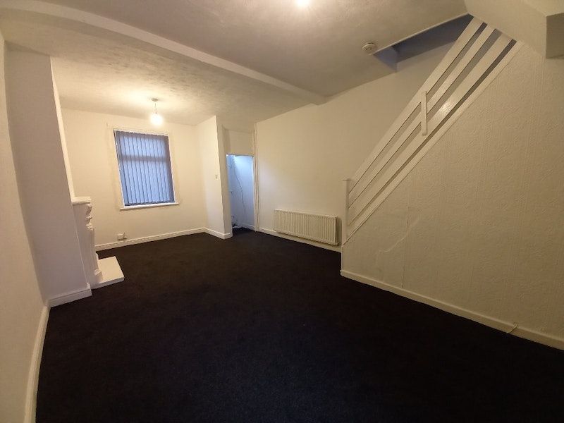 Property photo 3 of 28