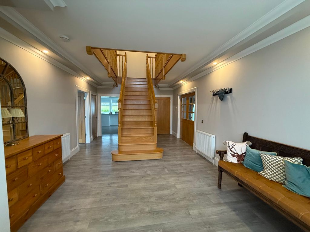 Property photo 2 of 19 Photo 2