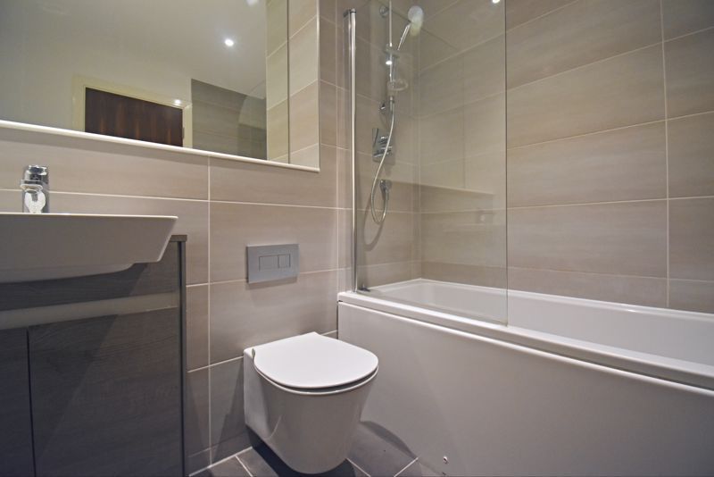 Property photo 3 of 7 Photo 7