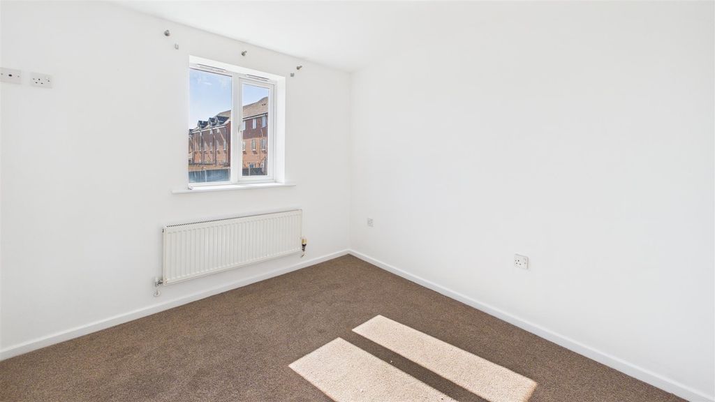 Additional image 13 of 4 bed town house for saleLarch Gardens, Bilston, West Midlands WV14