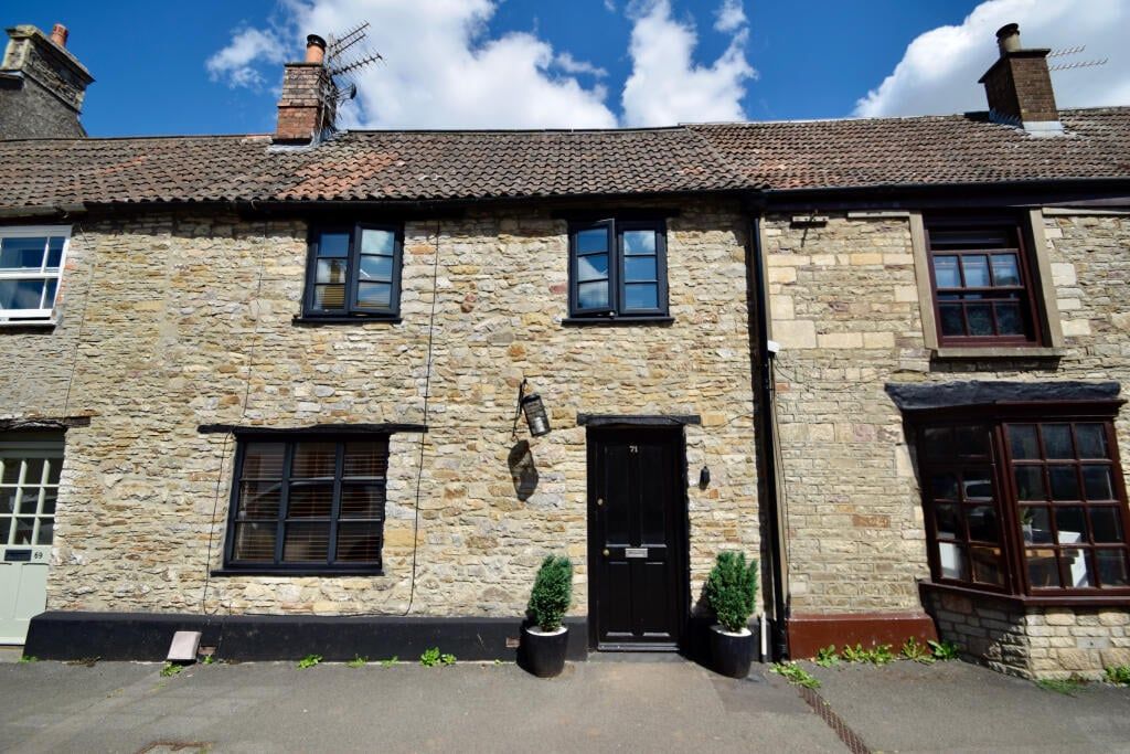 Property photo 1 of 25