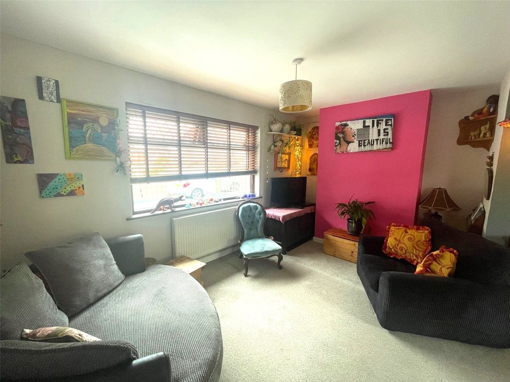 Property photo 3 of 23 Picture No. 06