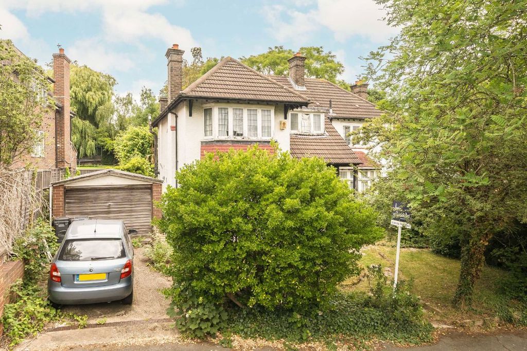 Property photo 1 of 6