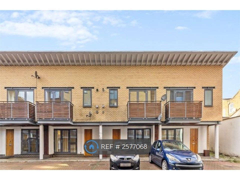 Property photo 2 of 14