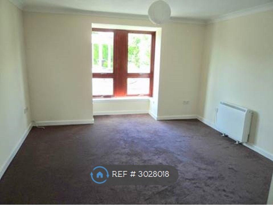 Property photo 2 of 8 Living Room