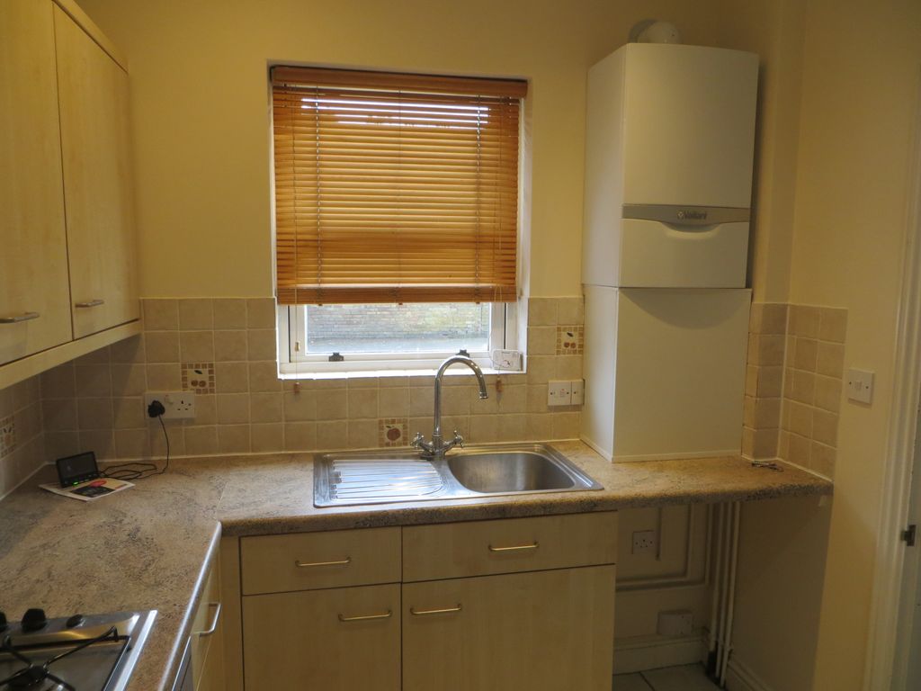 Property photo 3 of 15 Kitchen