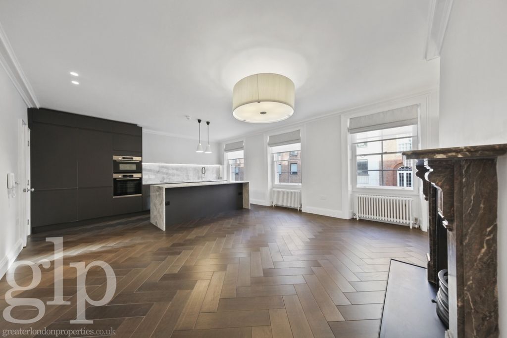 Property photo 1 of 18 997692