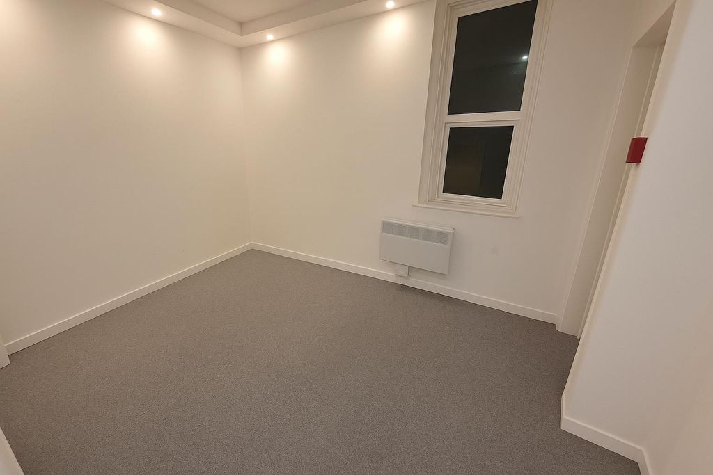 Property photo 2 of 4 1000148300.Png