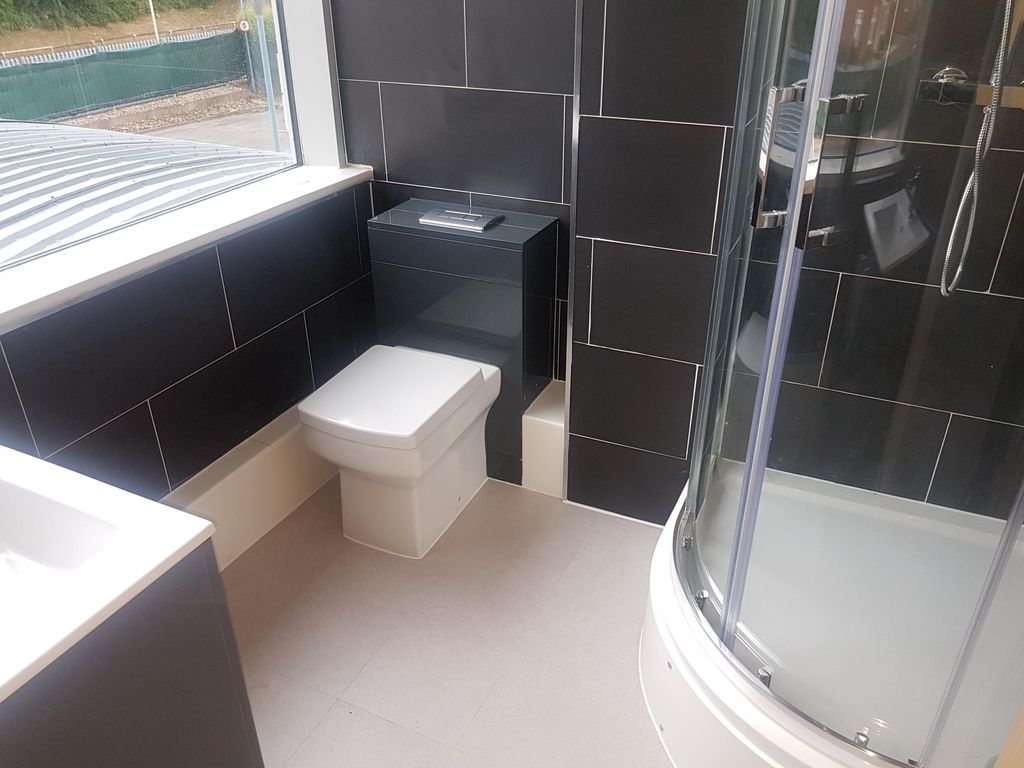 Property photo 2 of 7 Shower Room